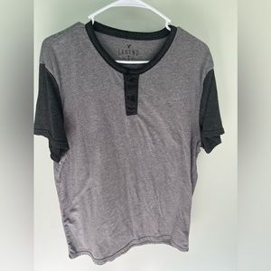 Men’s American Eagle Legend short sleeved henley
